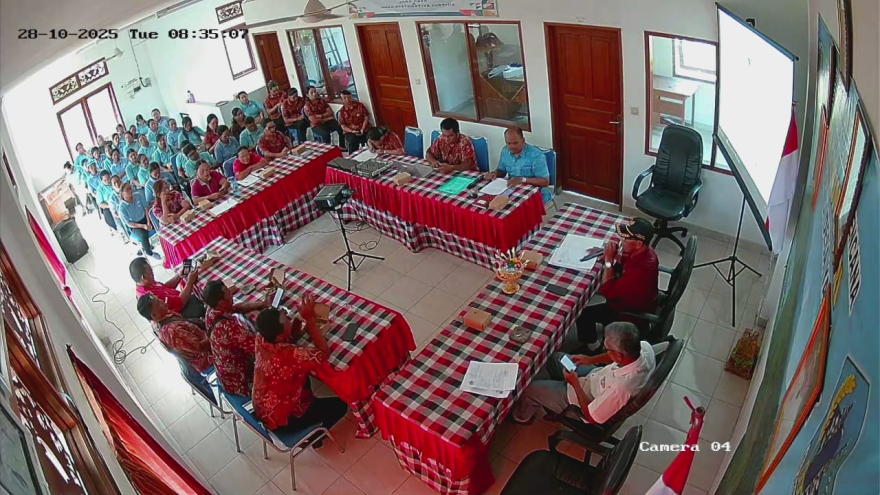 RAPAT RUMAH DESA SEHAT TRI WULAN III DESA GADUNG TAHUN 2025